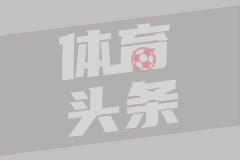 男子赶海晕倒 众人合力救起